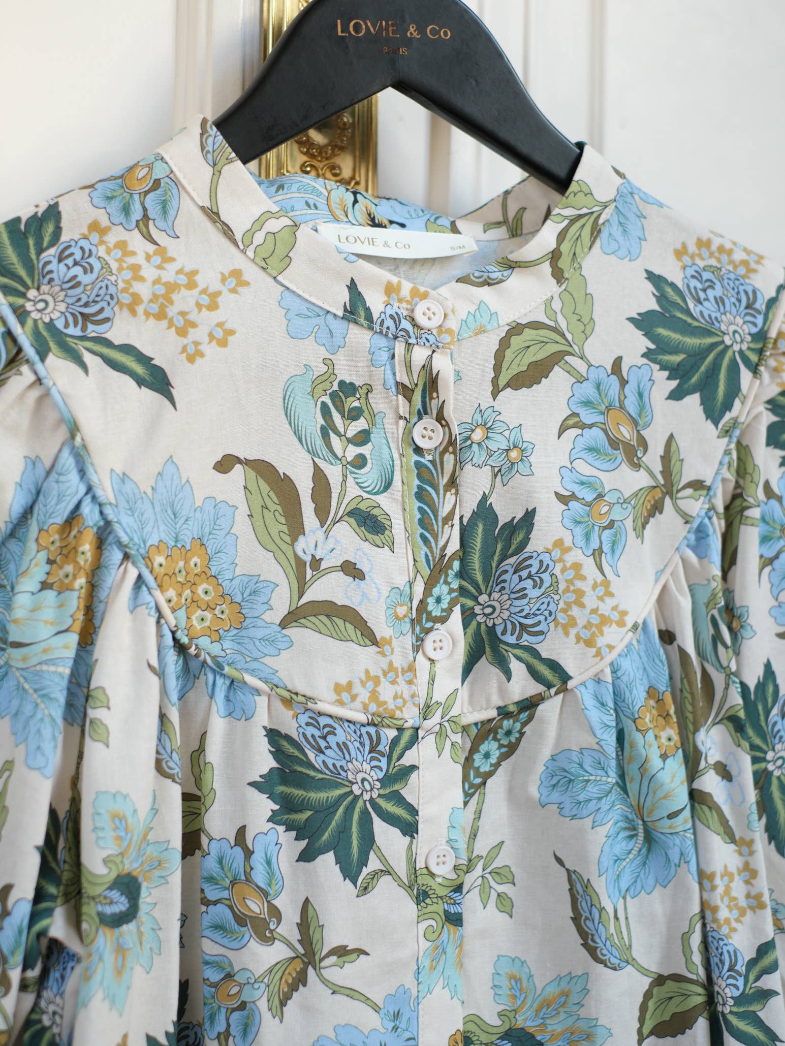 LOVIE & CO – Blusa - Mulher por atacado – Blusa floral com gola mandarim - ASD96313-BENJI1