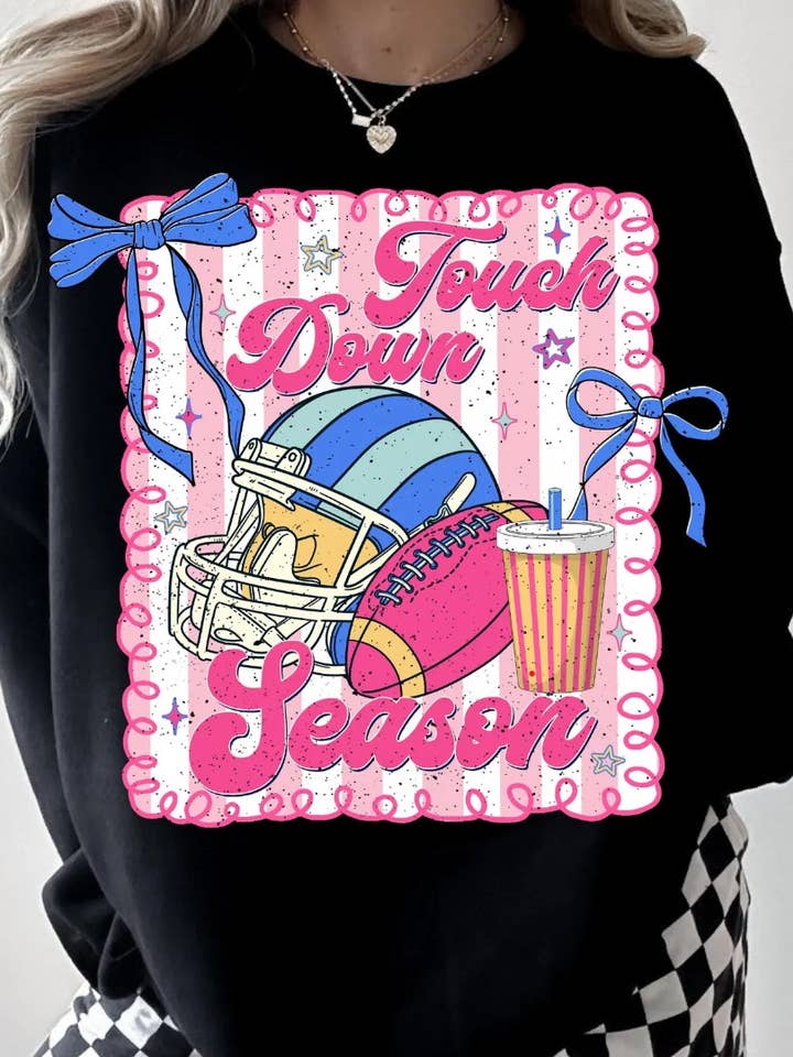 Felpa Stagione Touch Down per la vendita all'ingrosso da parte di Front Porch Boutique