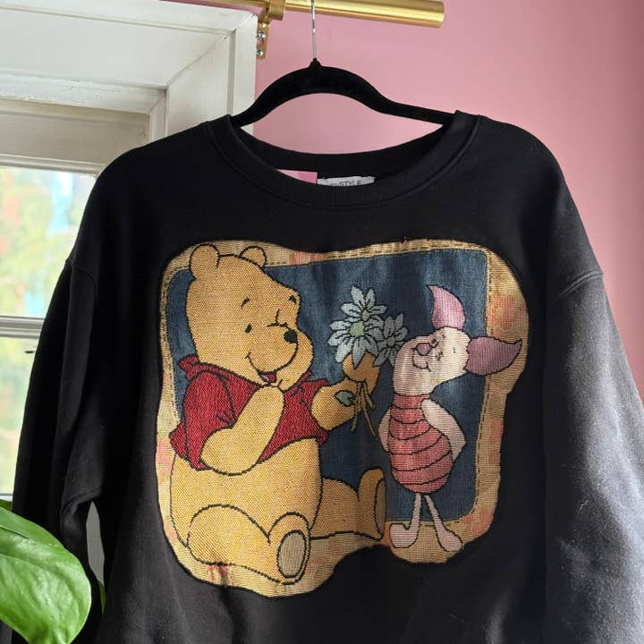 Winnie The Pooh-tröja för wholesale av Sunstone Jewels