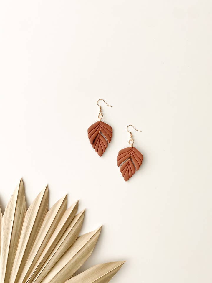 Lennon à Rust pour la vente par Copper Stones Studio