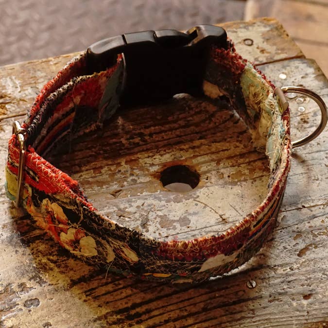 hundsfutter – Großhandel Haustierhalsband – Katze/Hund – Einzigartiges, handgefertigtes Hunde-Halsband aus recycelten Materialien20