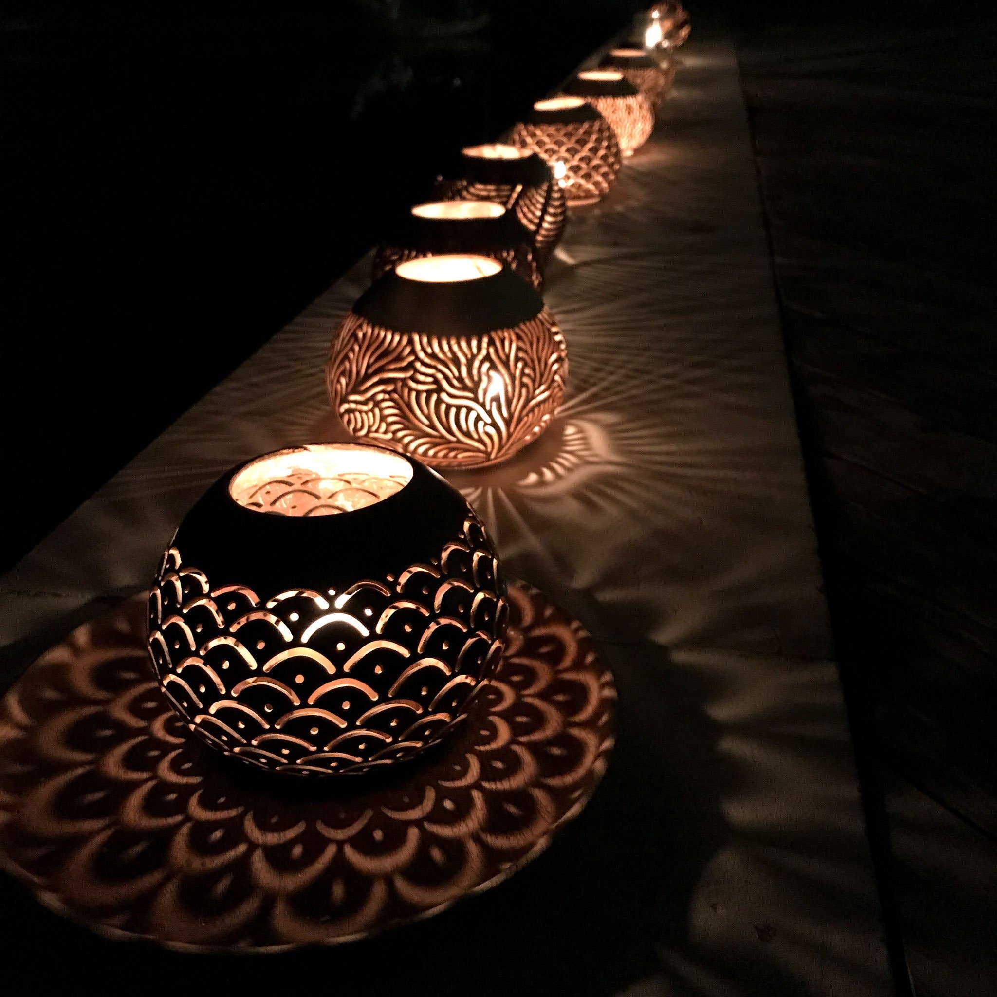 FERN – wholesale Candle holder – Coconut Candle Holder Brown Carved1