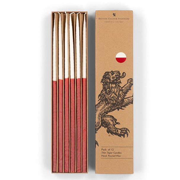 Tynde tilspidsede lys - To-farvet i Guardsman Red og Perle for engroshandel hos BRITISH COLOUR STANDARD - Europe