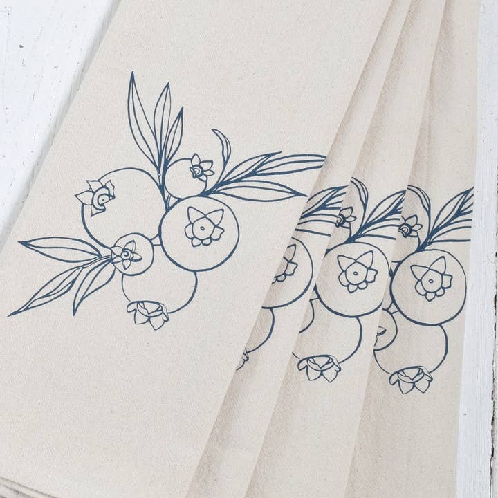 Hearth and Harrow - Wholesale Dinner & cloth napkin - Set of 4 Organic Wild Blueberry Cloth Napkins in Navy1