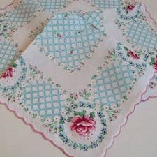 MOMENTS IN THYME - Wholesale Bar Soap - Sentiment Hankie Soaps for All Occasions2