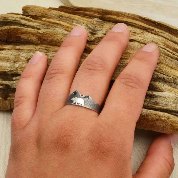 Nina Designs - Wholesale Band/Stacked Ring - Sterling Silver Mountain and Bear Ring