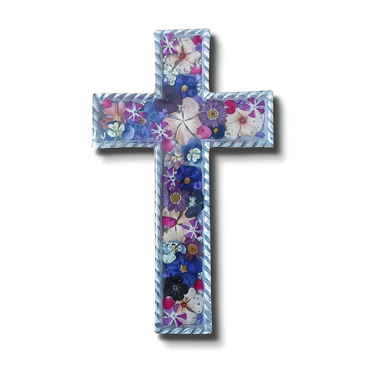 Grande croix murale baroque avec fleurs pressées 8,5 pouces pour la vente par Guadalupe Gifts