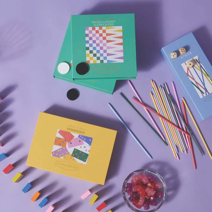 DesignWorks Ink - Wholesale Board Game - Checkers / Backgammon Table Top Game1