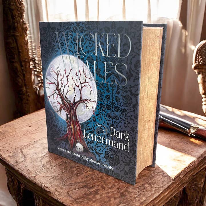 Contes maléfiques Lenormand pour la vente par La Panthère Studio