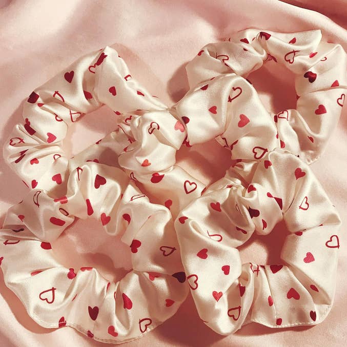 Mille Saisons – wholesale Scrunchie - Women’s – Heart Print Mulberry Silk Astrid Scrunchie- Sewn in the UK4