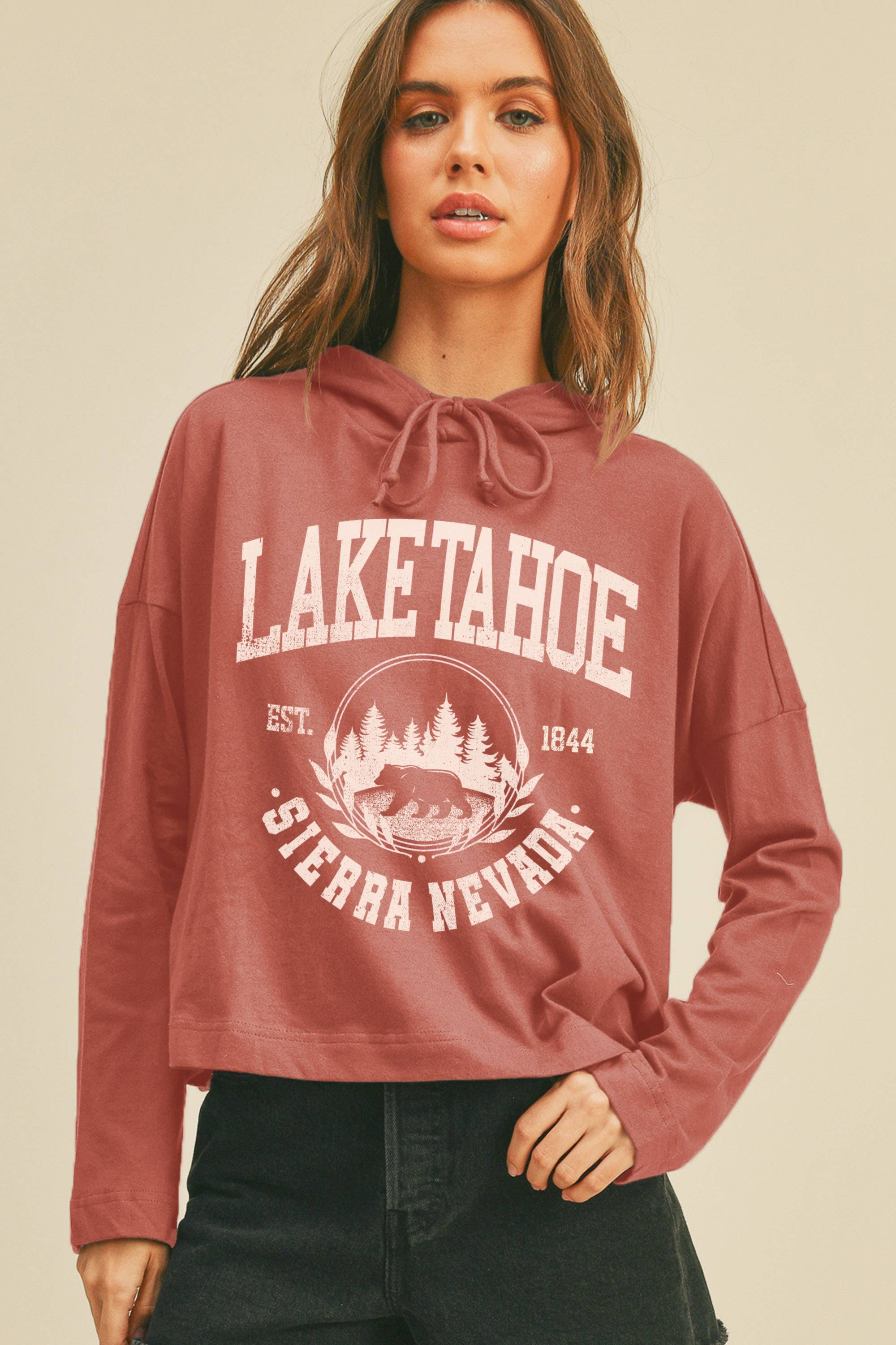 Honestee – wholesale T-shirt (graphic) – women's – Lake Tahoe Sierra Nevada Graphic Hooded T-Shirt0