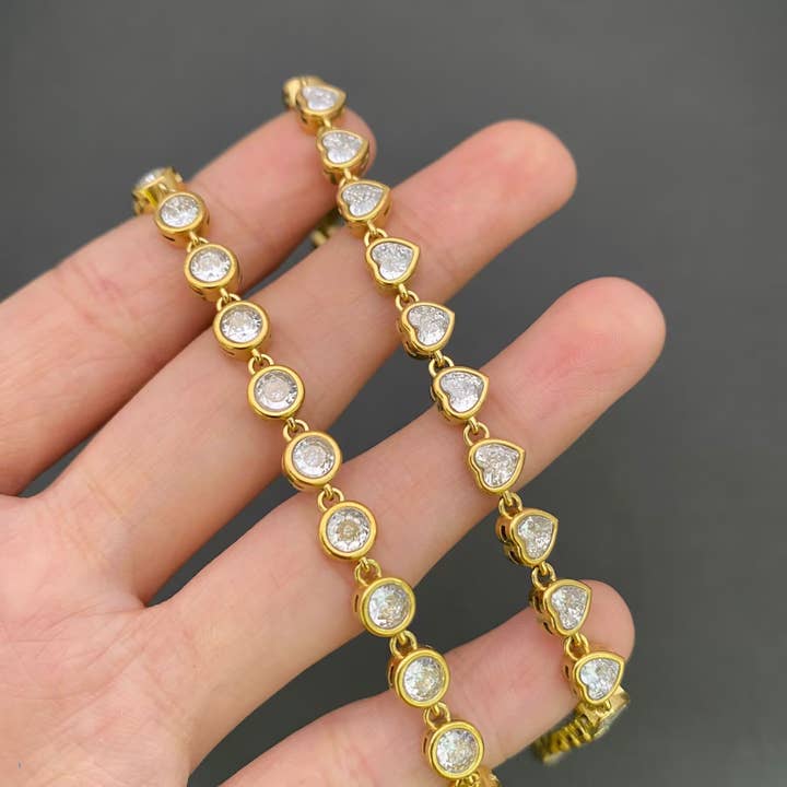 Mio Queena - Wholesale Link & Chain Bracelet - 18K Gold Plated S.Steel Zircon Linked Bracelet - FGS1