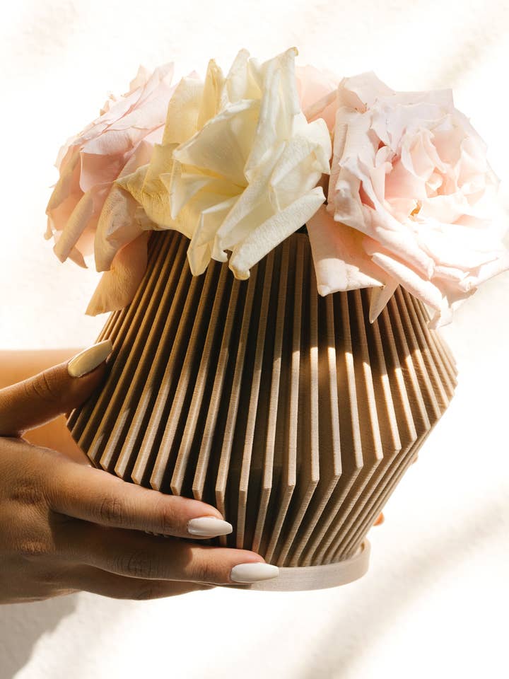 DISC - Unique Planter & Passive Diffuser for wholesale by Woodland Pulse