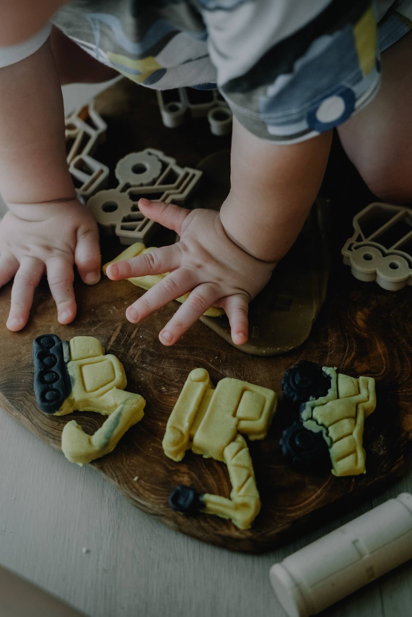 Kinfolk Pantry - Wholesale Toy Set - Kids - Construction Cutter Set - Eco Playdough Tool8