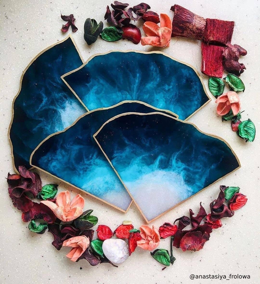 Resin Pro UK – wholesale Craft supplies – “FOUR IN ONE” – Silicone Coaster Mould – ⌀21cm2