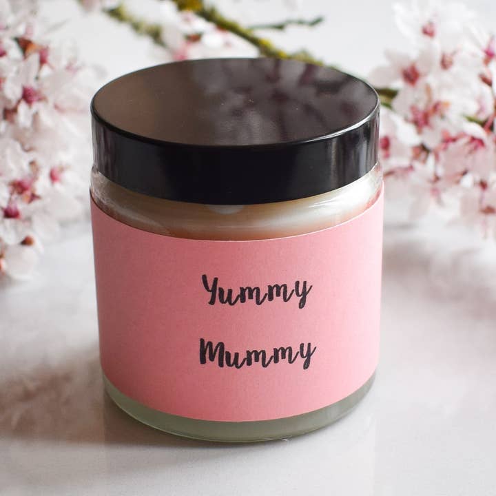 Bougie Yummy Mummy pour la vente par Marigold Charms
