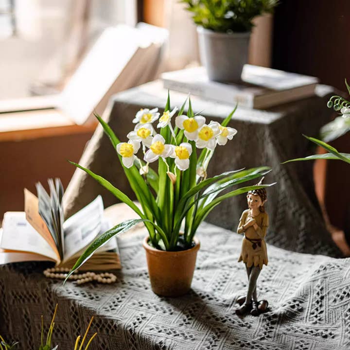 Rustic Reach - Wholesale Artificial Flowers - Faux Daffodil in Brown Pot