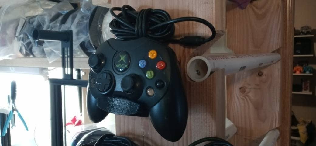 XALT 3D DESIGNS - Wholesale Wall Mounted Shelf - Xbox (OG) Controller S Wall Mount0