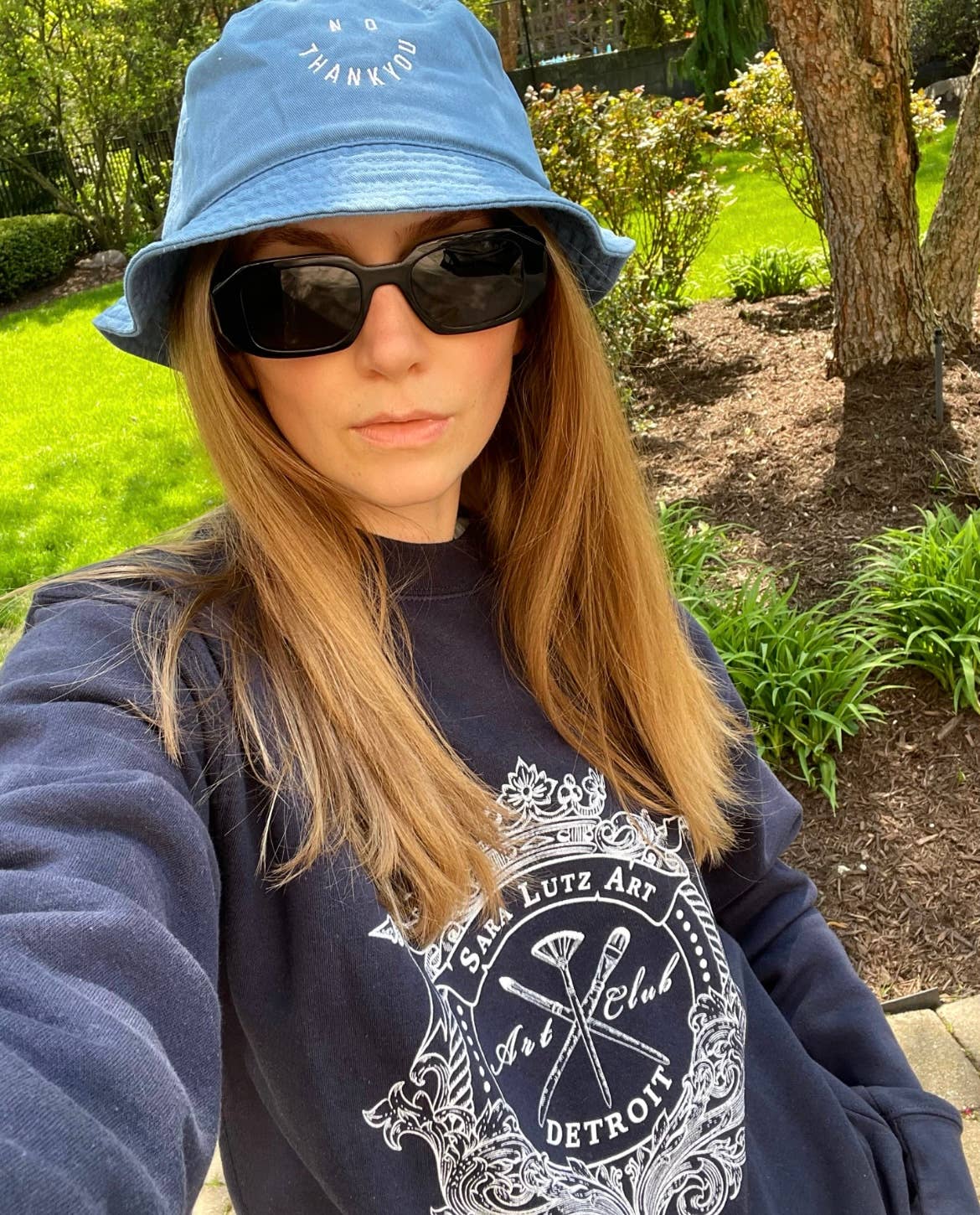 Sara Lutz Art - Wholesale Graphic Sweatshirt - Unisex - Art Club Crest Sweatshirt4