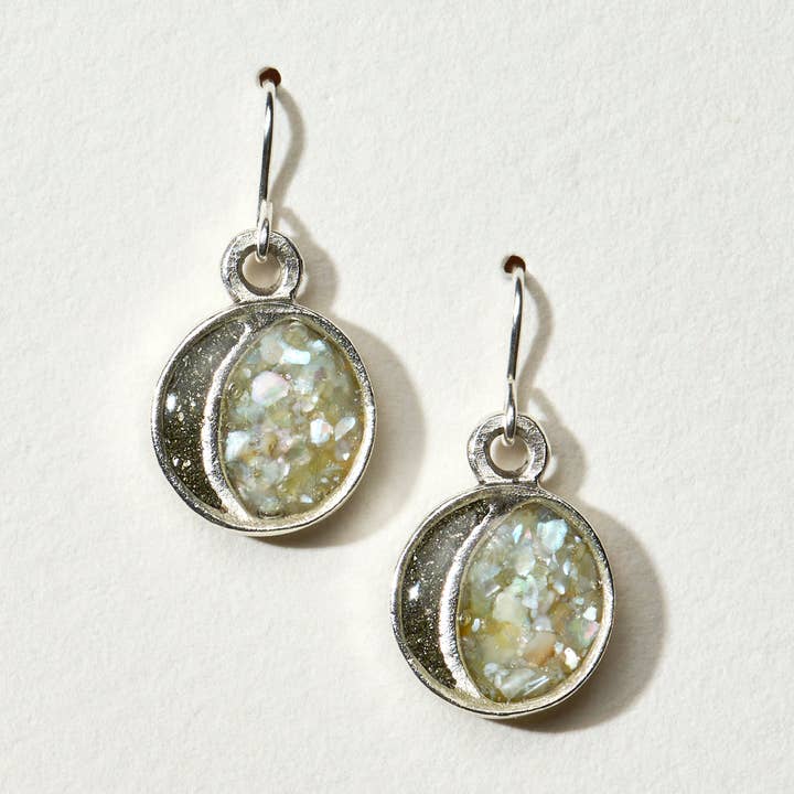 Cameoko – Großhandel Ohrhänger – Mini-Mondsichel-Ohrringe aus Silber0