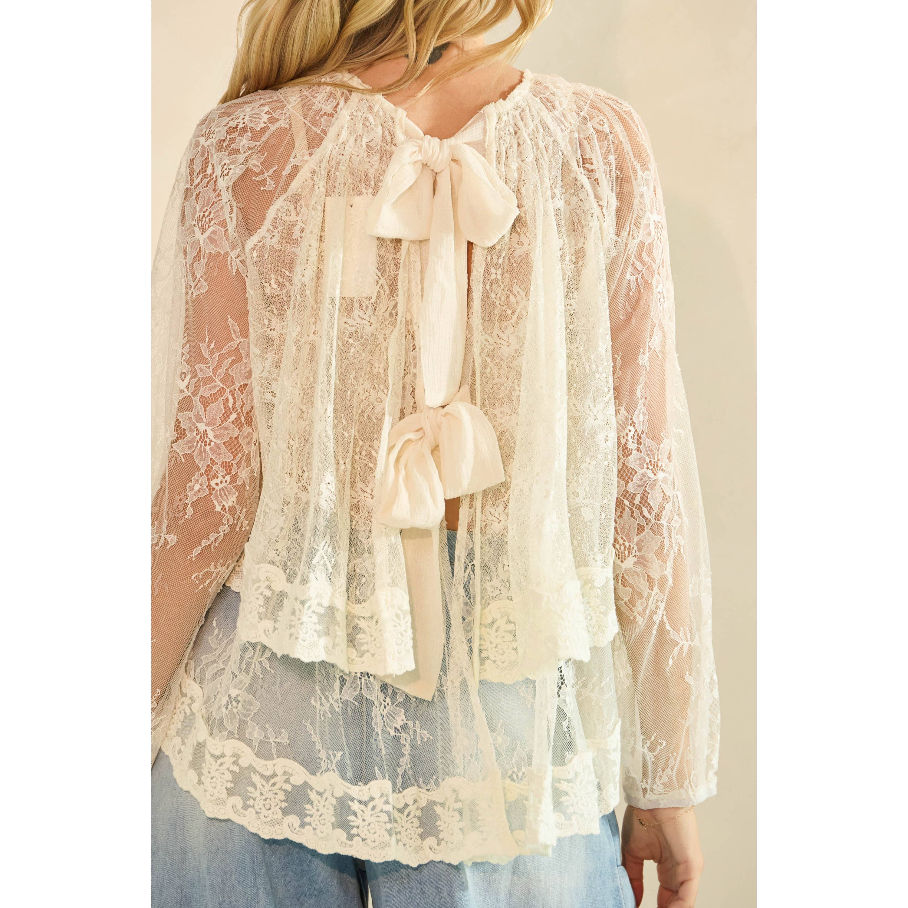 Veveret – Großhandel Tunika – Damen – Rüschen-Spitzen-Top mit langen Ärmeln15