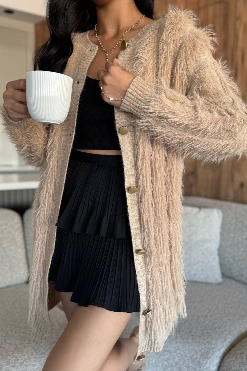 Design company-Fatma Balkir - Wholesale Jacket - Women's - Soft Knitted Jacket ,Oversized Long Shaggy Cardigan
0