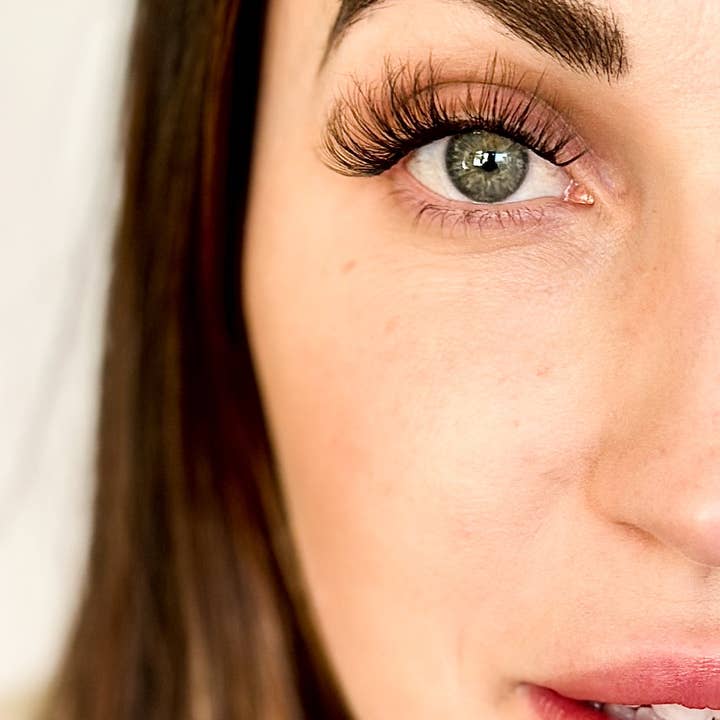 Kit pour cils Aphrodite pour la vente par CËTTE LASH