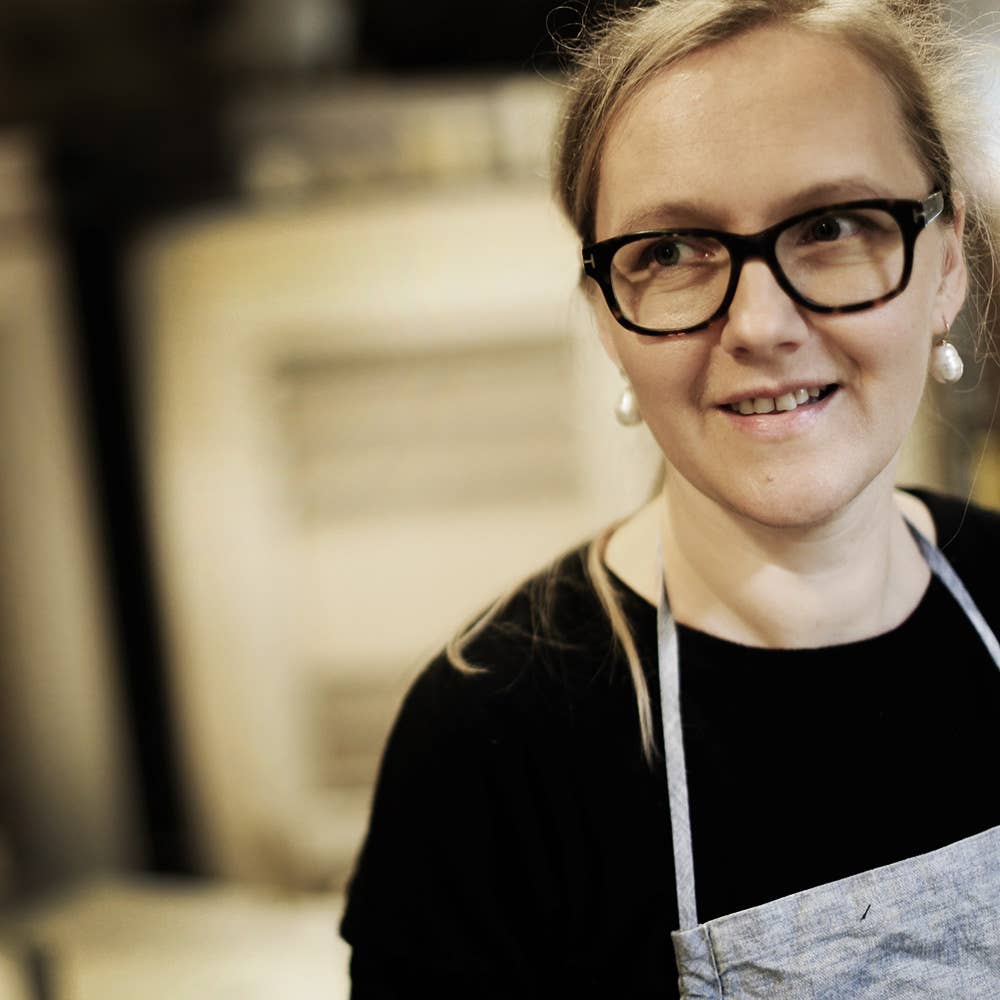 Polli Pots - Wholesale Egg Cup/Holder - Little egg cups Black White, Unique egg cups5