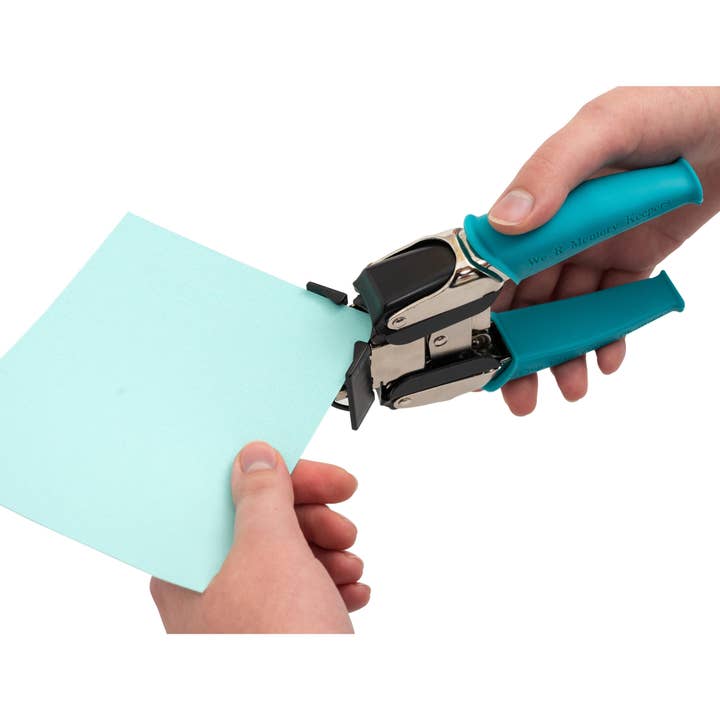 Tonic Studios - Wholesale Craft tool - We R Makers Crop-A-Dile Chomper Punch – 1/4" & 1/2" Rounded Corner4