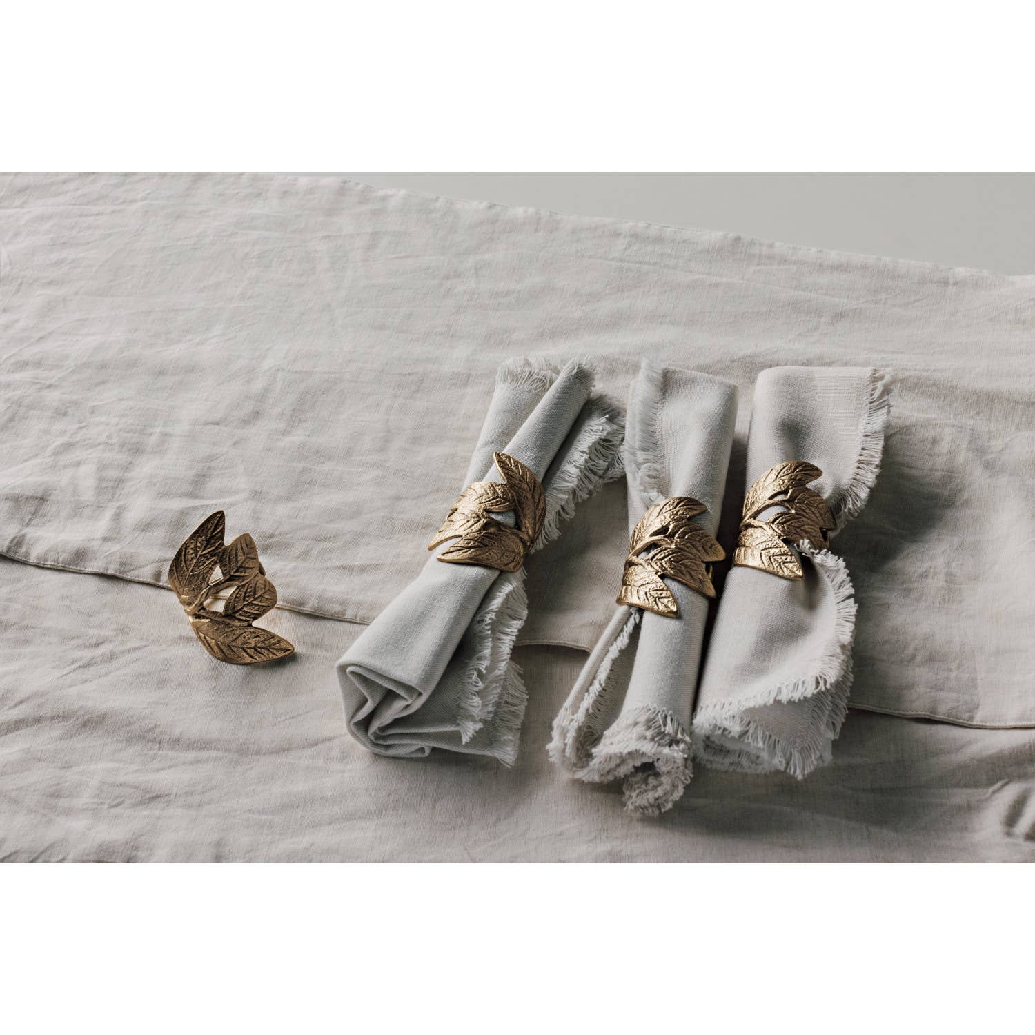 Danica Heirloom - Wholesale Dinner & Cloth Napkin - Dove Gray Chambray Napkins Set of 44