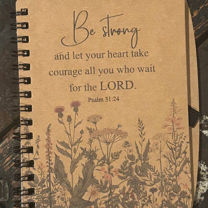 Cahier de versets bibliques "Sois fort" pour la vente par The Cranberry Cornstalk Co.