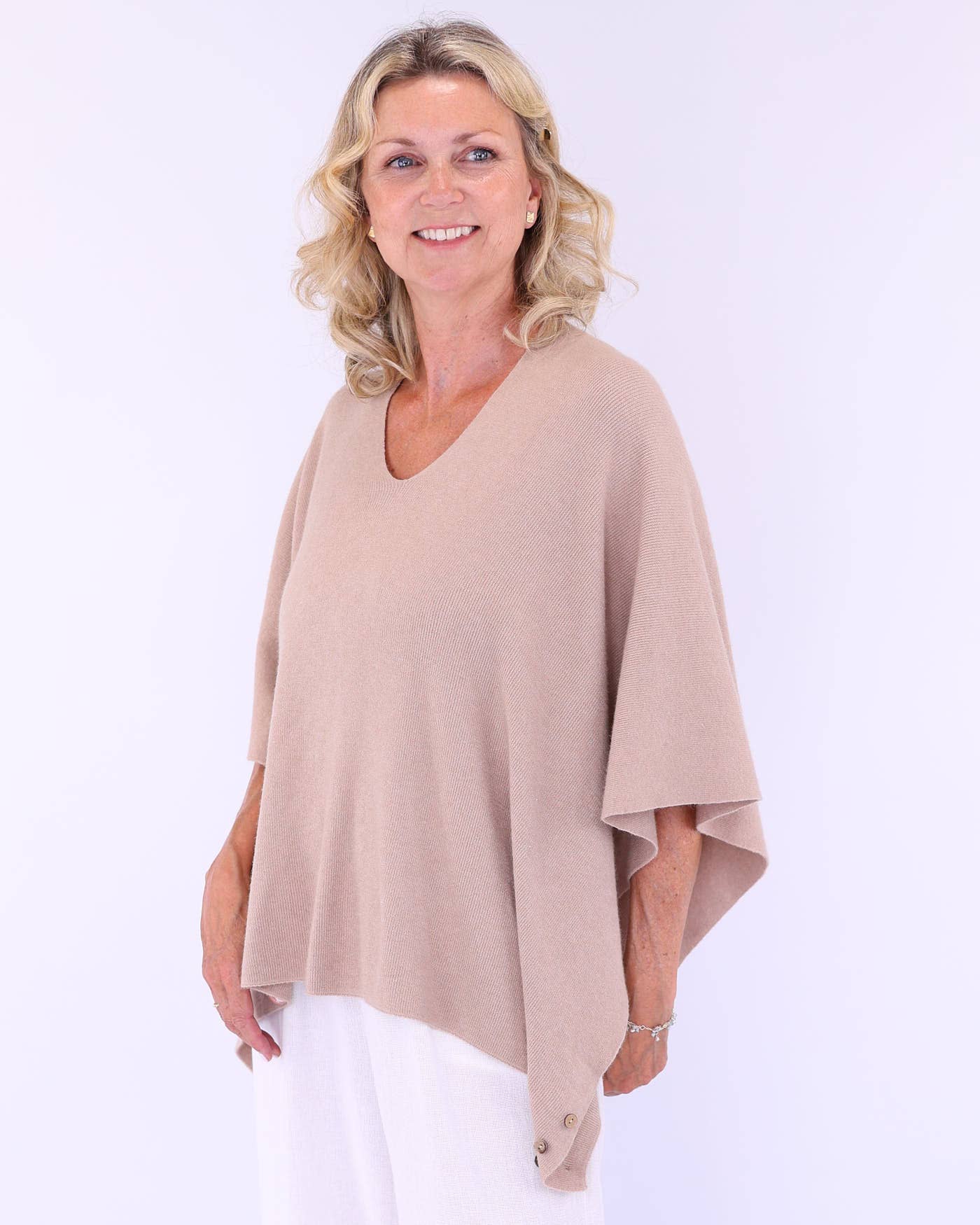 Cadenza Italy Ltd - Wholesale Poncho - Dames - Zomerse Overgooier met Knopen7