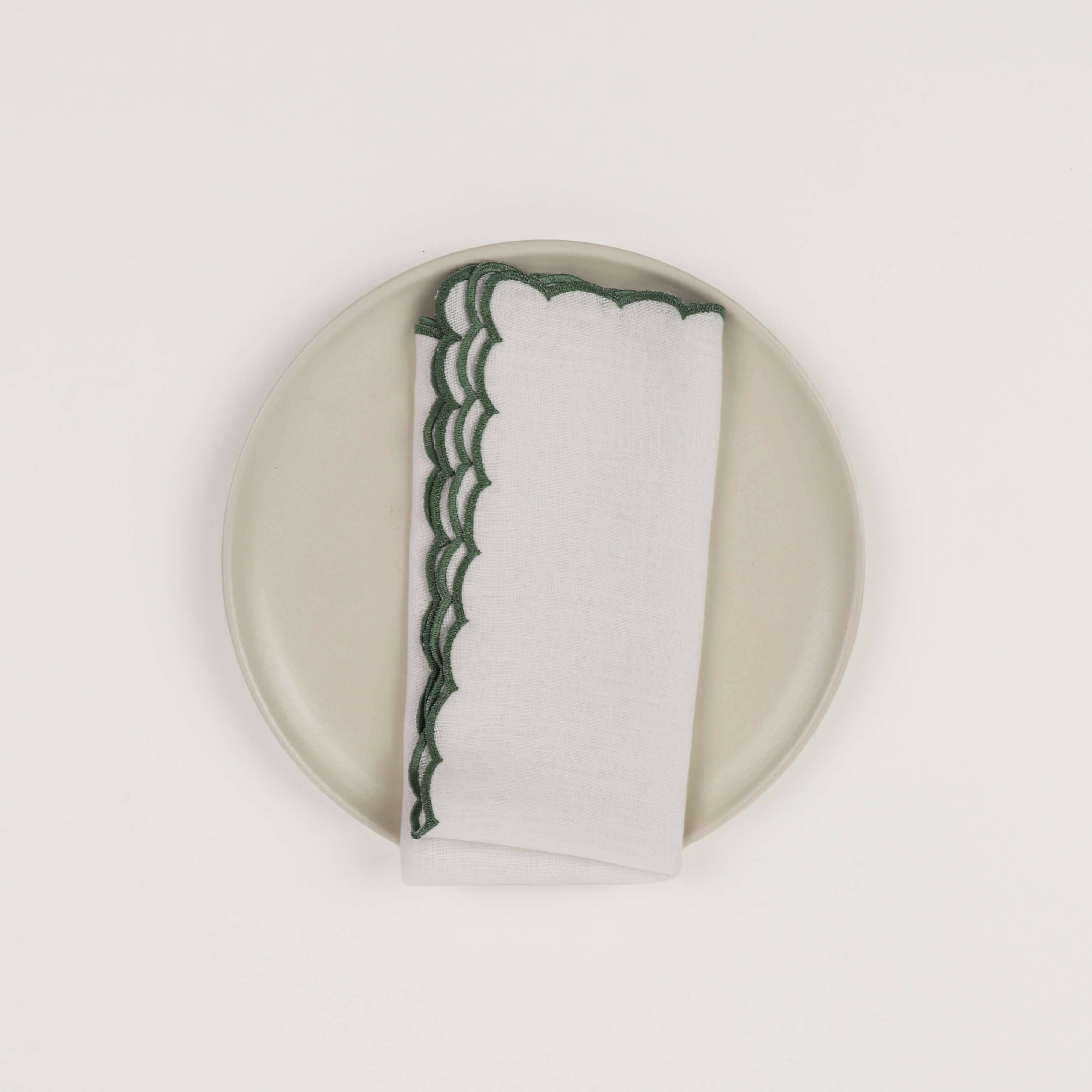 Craft Boat - Wholesale Dinner & Cloth Napkin - ARTISANAL ESSENTIAL  SCALLOPED TABLE NAPKINS - GREEN1