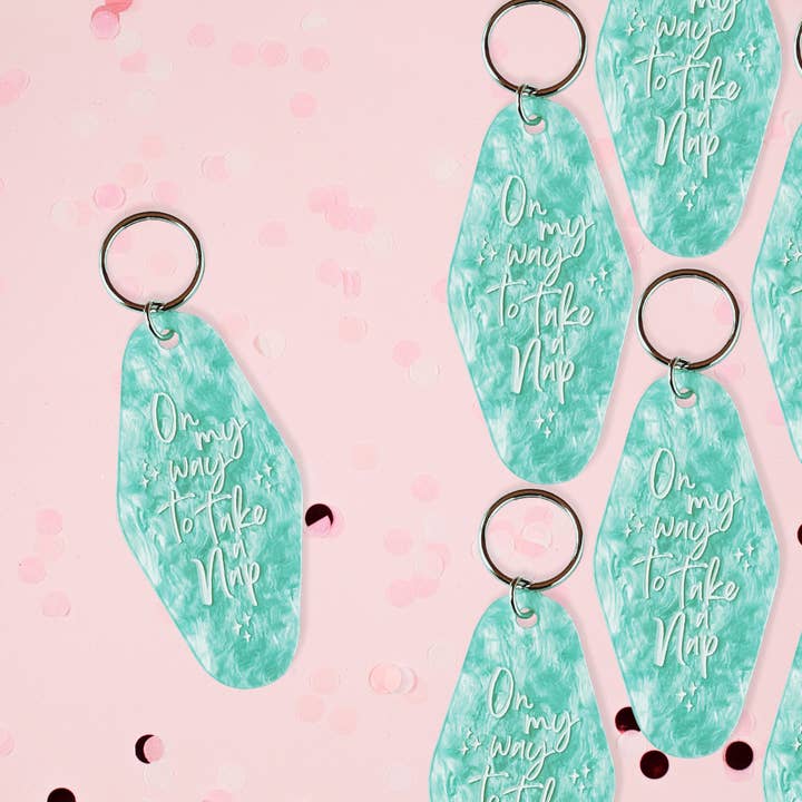 Sunshine & Lemons Co. - Vente Porte-clés – femme - Porte-clés Motel On My Way To Take A Nap