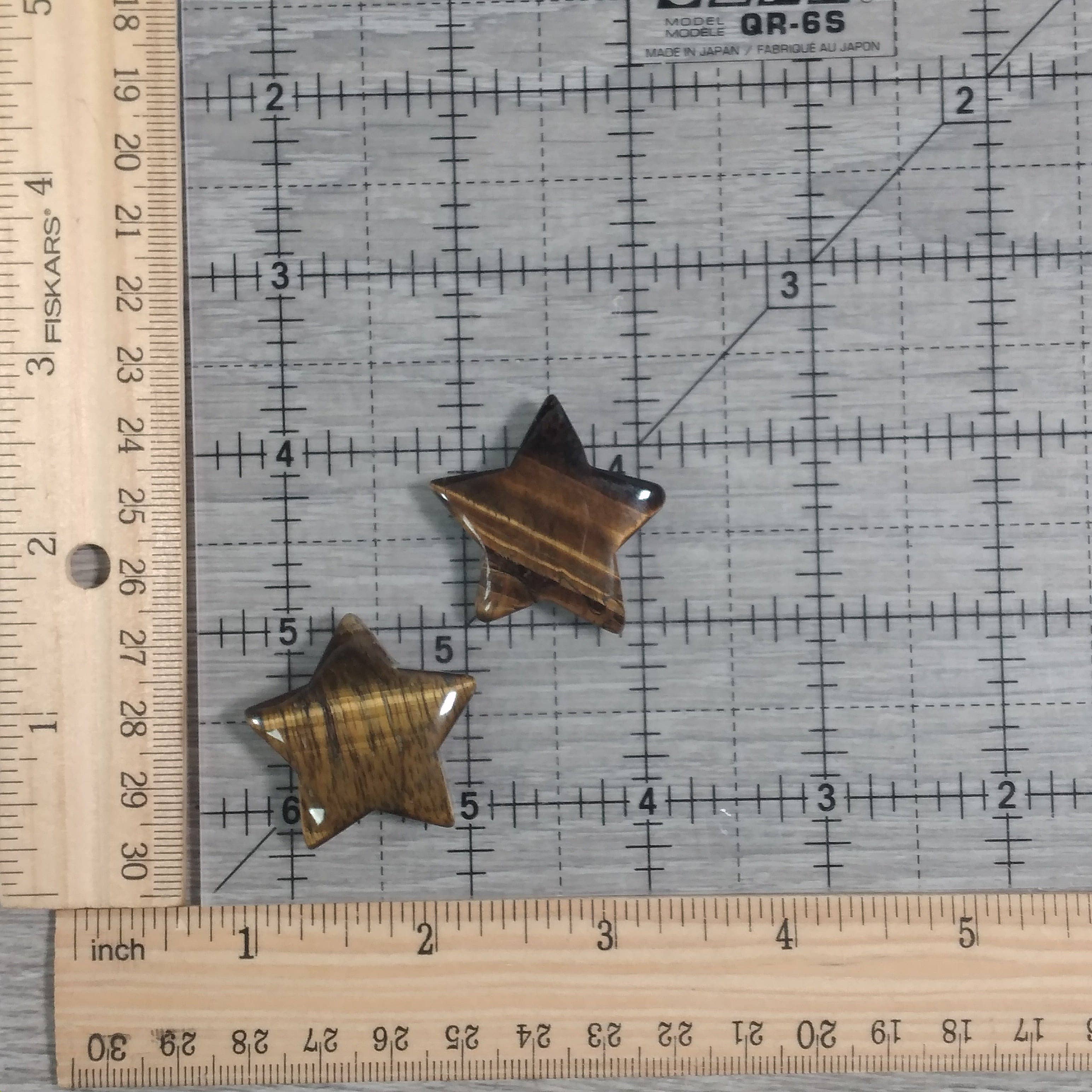 Keystone Crystals - Wholesale Spiritual Stone/Crystal - 35mm Polished Gemstone Star Carving – Crystal Star Figurines1