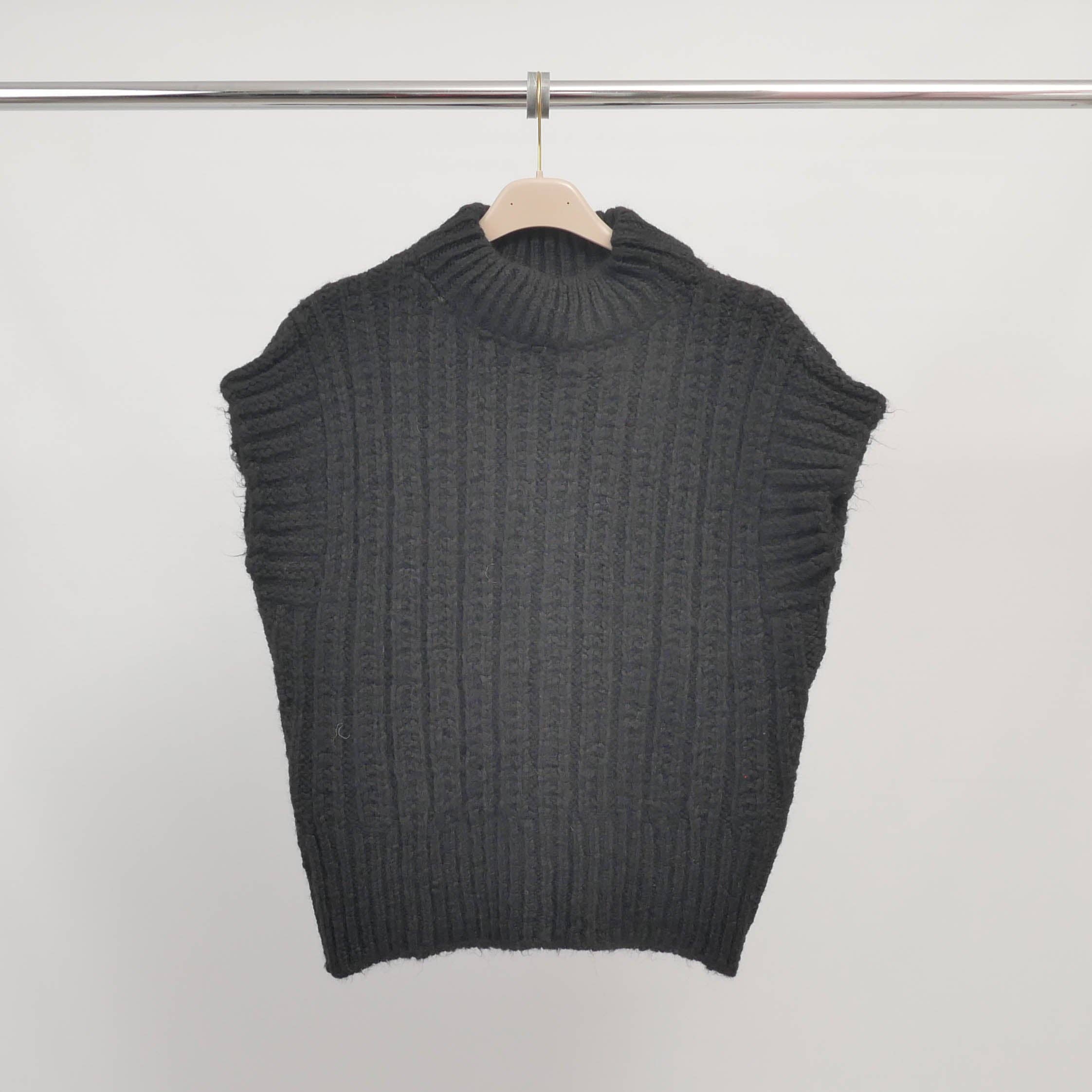 Cecile Wang – Engroshandel Strikket top - Dame – Ærmeløs top i tyk ribstrik – ref CA89505