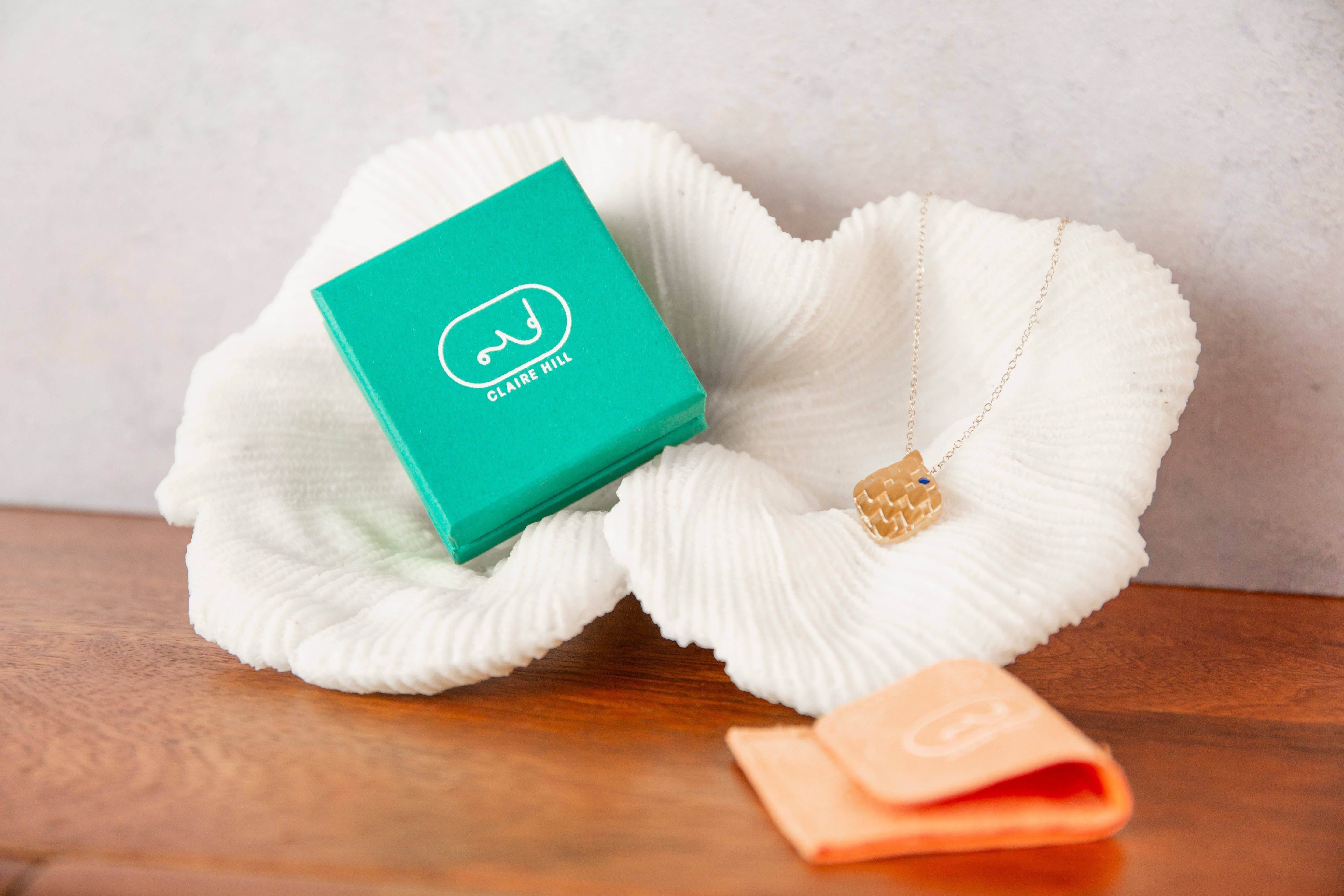 Claire Hill Designs – wholesale Link & chain necklace – Satellite Beaded Gold Chain Necklace4