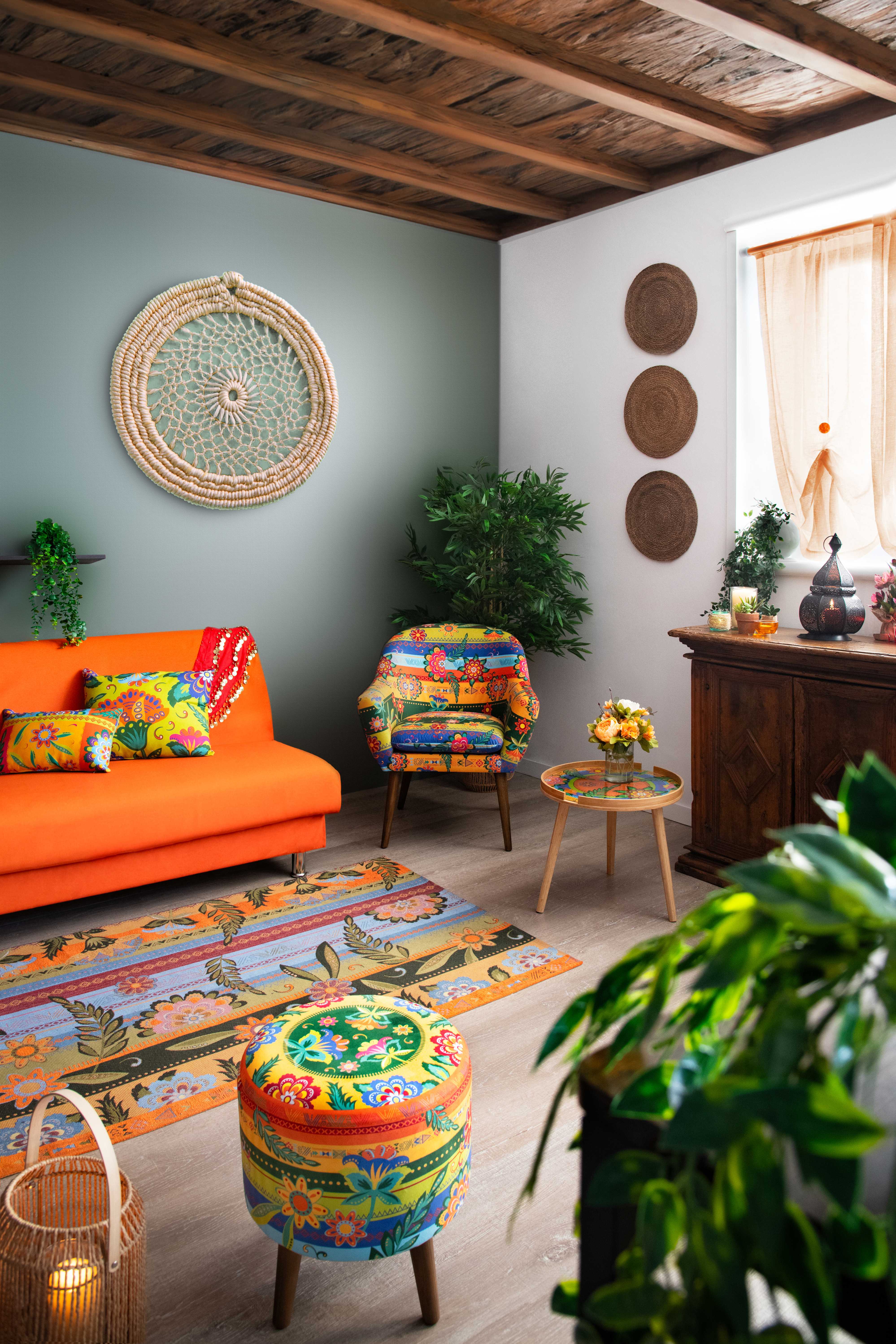 Bergamaschi & Vimercati S.p.a. – Pufe por atacado – Puffe com arrumação Gipsy Soul Excelsa em veludo e madeira 38x38x45 cm – Estampa floral boho multicolorida6