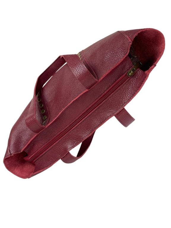 Chenson & Gorett – wholesale Väska med handtag – Dam – Stor italiensk läderväska med dekorativa nitar6