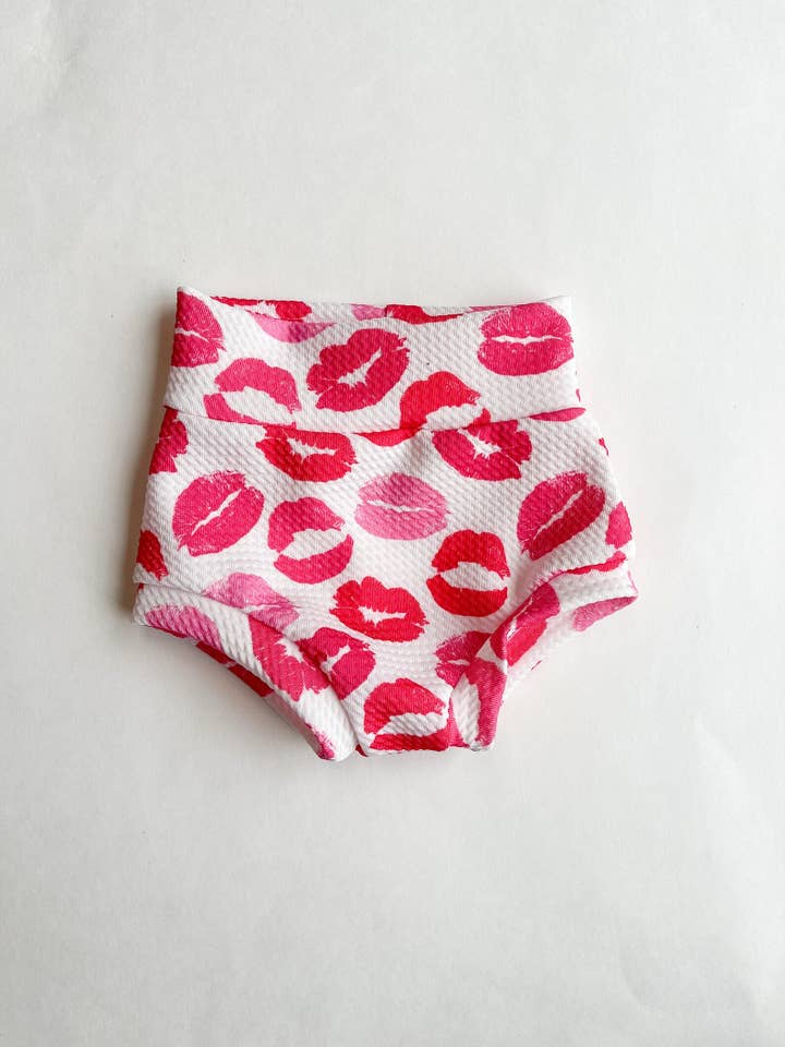 Tiny toes Baby Co - Vendita all'ingrosso Completino - Neonati - Set Bummies Kisses XOXO per San Valentino