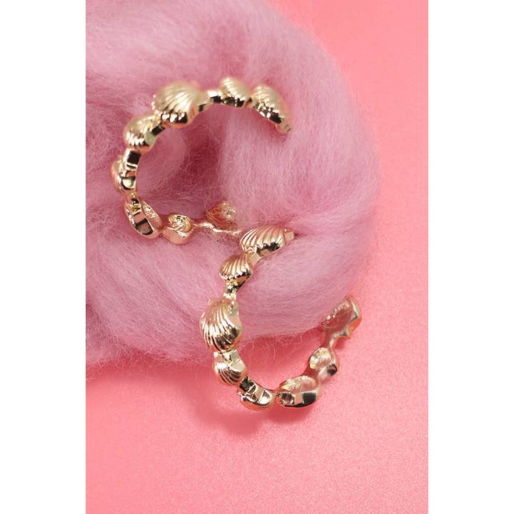 GOLD SEASHELL HOOP EARRINGS | 80E3454 for wholesale on Faire1