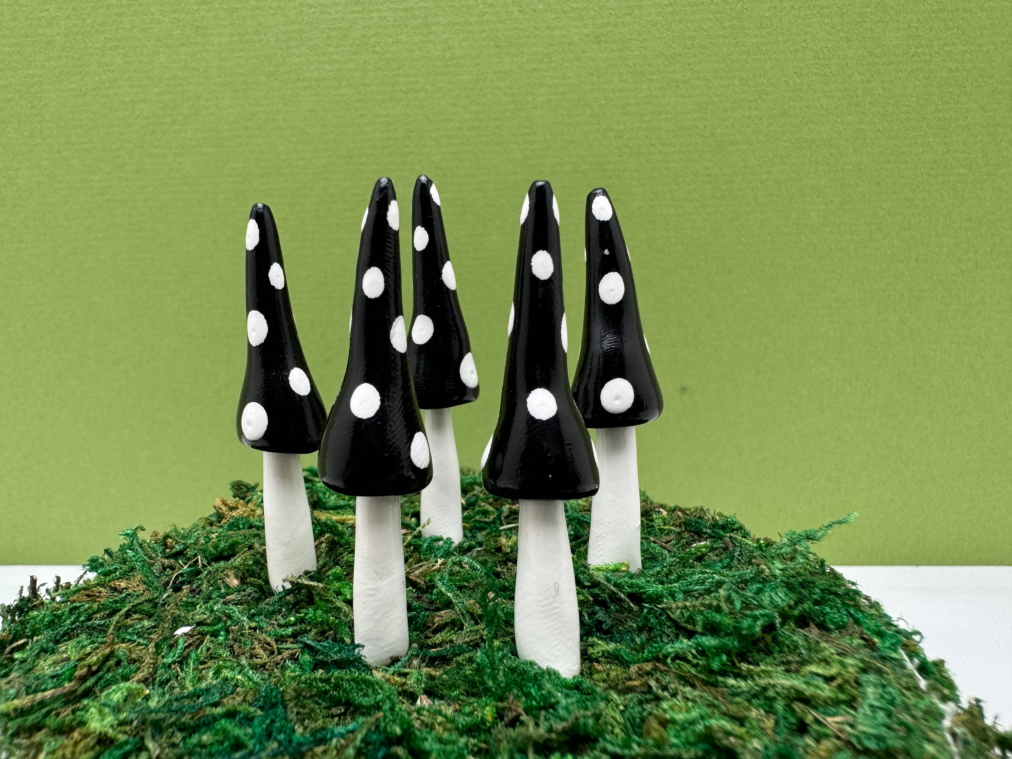 Mystical Woodlands – Engroshandel Have/havestolpe – Svampe-pynt til fe-haven i nisse-stil10