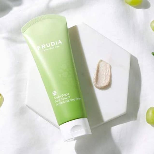 FRUIDA Green Grape Pore Control Scrub Cleansing Foam MINI and other Purchase Wholesale como conservar frutos secos. Free Returns & Net 60 Terms on Faire trending on Faire.