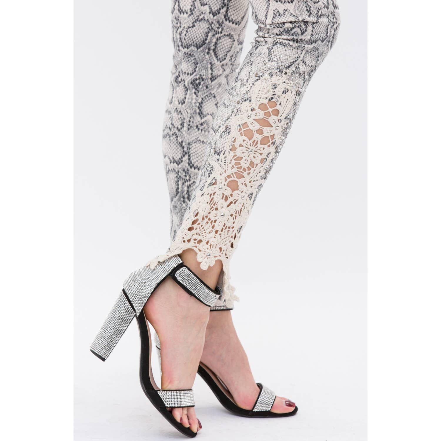 VOCAL - Wholesale Fashion Leggings - Women's - ANIMAL PRINT FAUX LEATHER LEGGINGS3