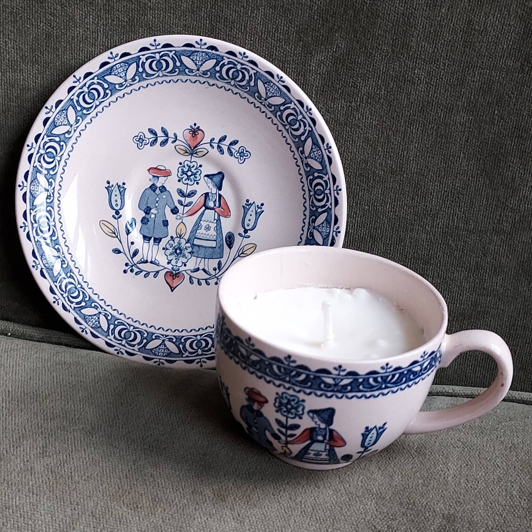 SpillProofLiquid - Wholesale Jar/Filled Candle - Custom Handcrafted Upcycled Container Candles3