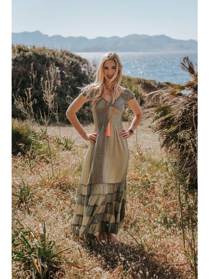 Miss Kitsch – Großhandel Kleid – Damen – Sommer-Maxisommerkleid aus Boho-Seide, seegrün, romantisch2