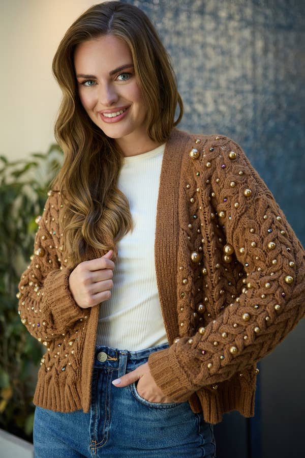 SAACHI – Großhandel Strickjacke – Damen – Deco-Perlen-Strickjacke mit Zopfmuster3