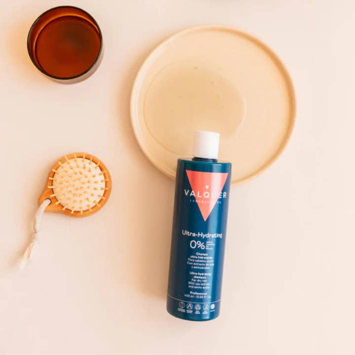 Valquer Laboratorios - Wholesale Hair Shampoo - Ultra Hydrating Zero % Shampoo for Dry Hair 400 ml1