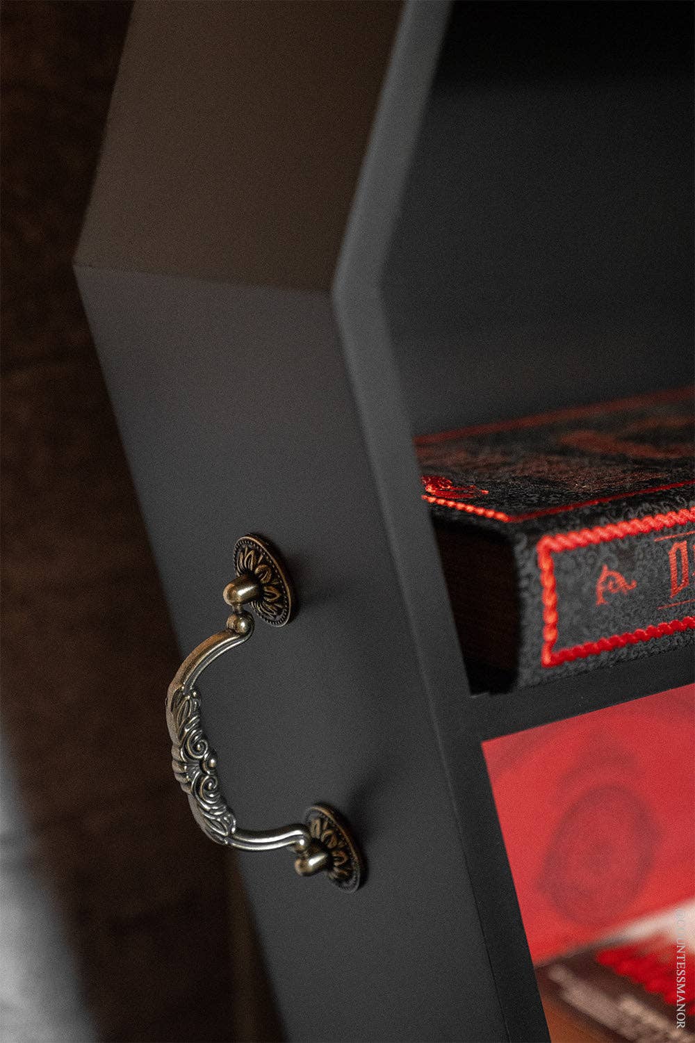 vampirefreaks – wholesale Wall-mounted shelf – 3ft Pallbearer Coffin Shelf1