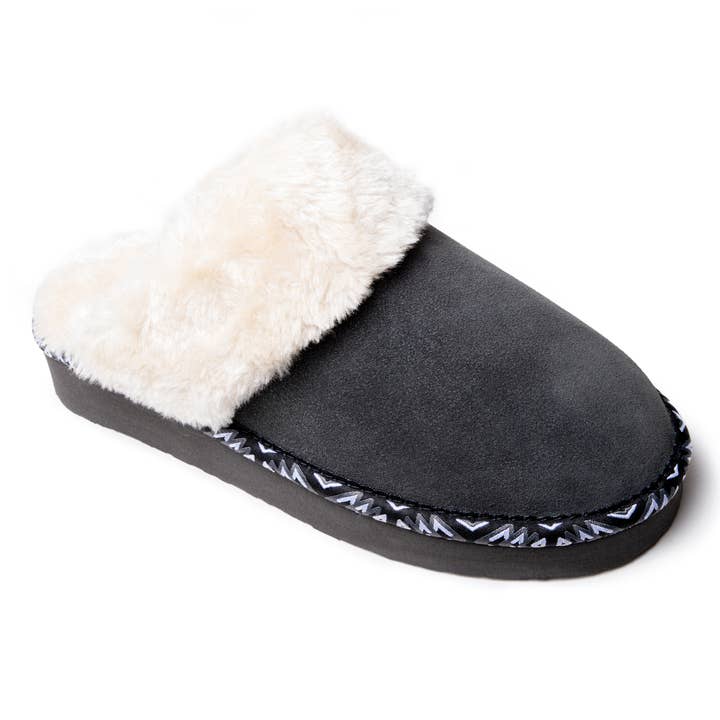 Women's Trendy Cozy Pile Lined Platform Cerise Slipper for wholesale by Minnetonka